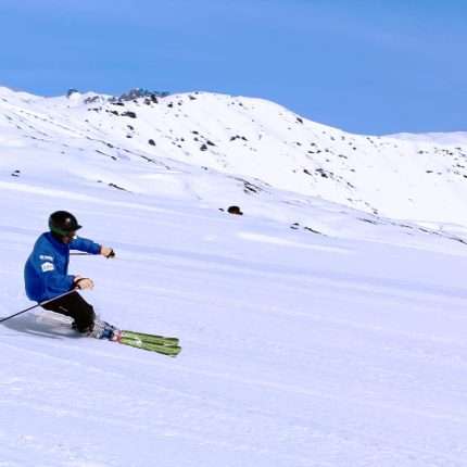 Paquete: Clases de ski y tarde de práctica Volcán Antuco Centro de Montaña